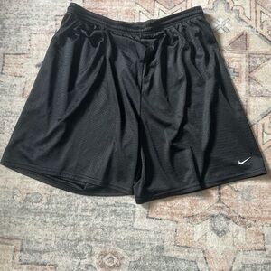 Nike Black Athletic Training Shorts Men’s large vintage mesh